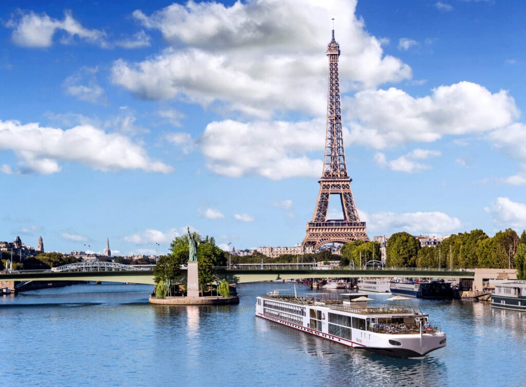 River Cruise on the Seine, Paris France